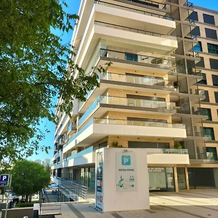 Modern Rocha Prime Flat *